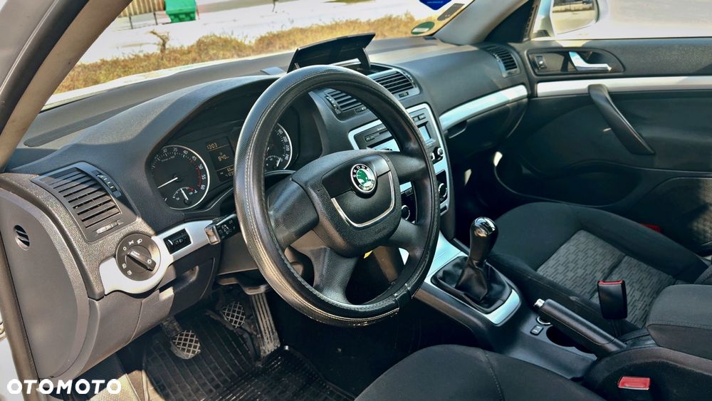Skoda Octavia 1.6 TDI Ambiente - 5