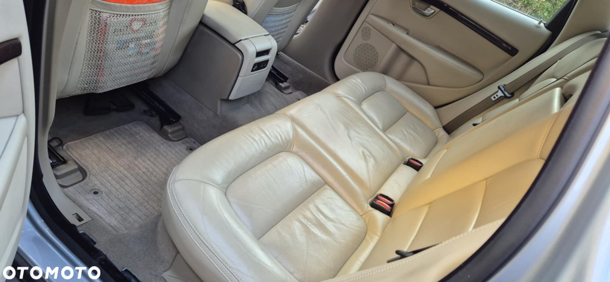 Volvo XC 70 3.2 AWD Momentum - 10