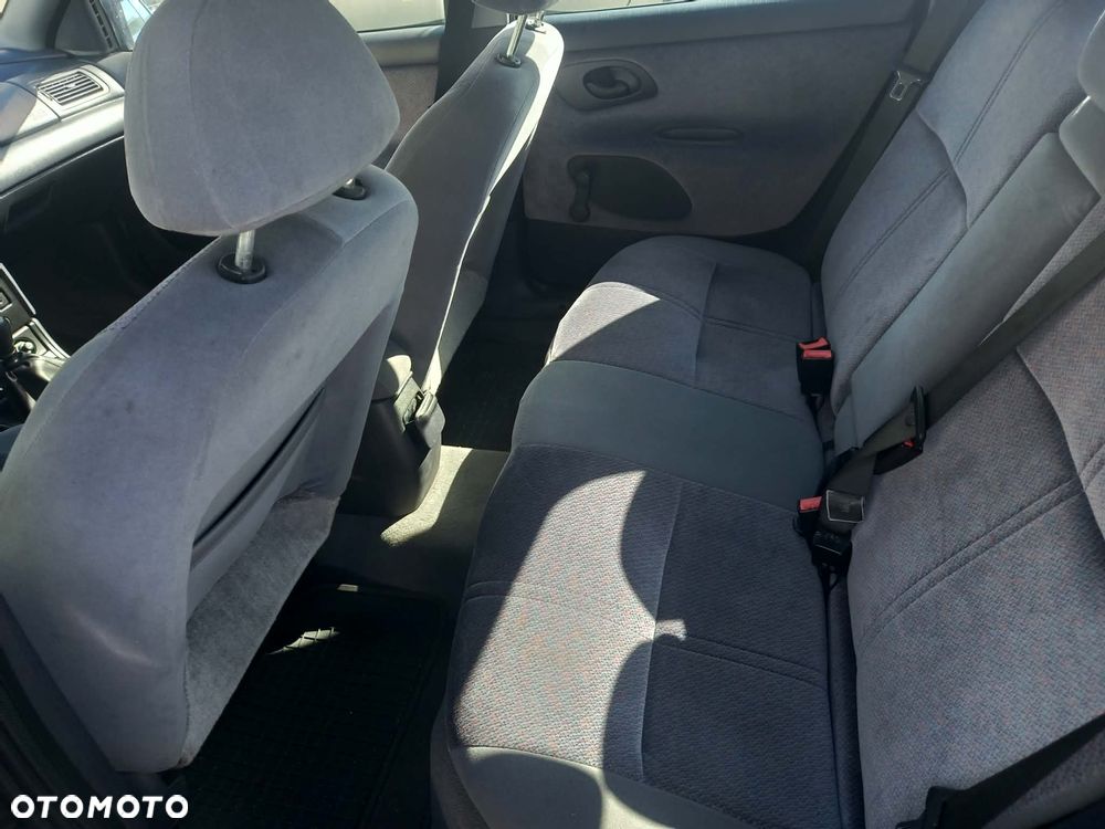 Ford Mondeo - 8