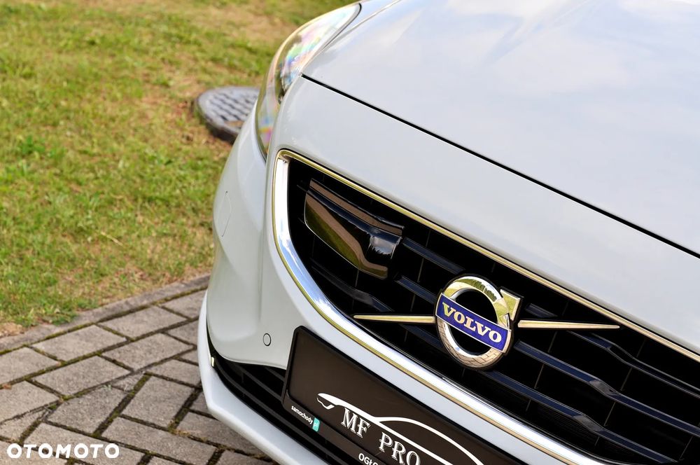Volvo V40 D3 Inscription - 16