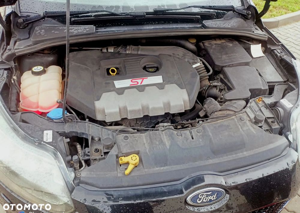 Ford Focus 2.0 EcoBoost ST - 13