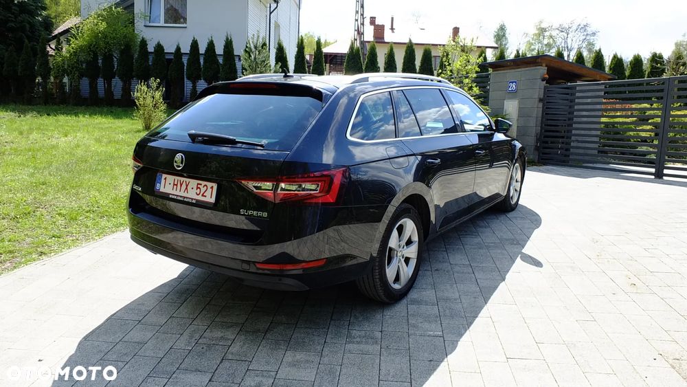 Skoda Superb 2.0 TDI Ambition - 9