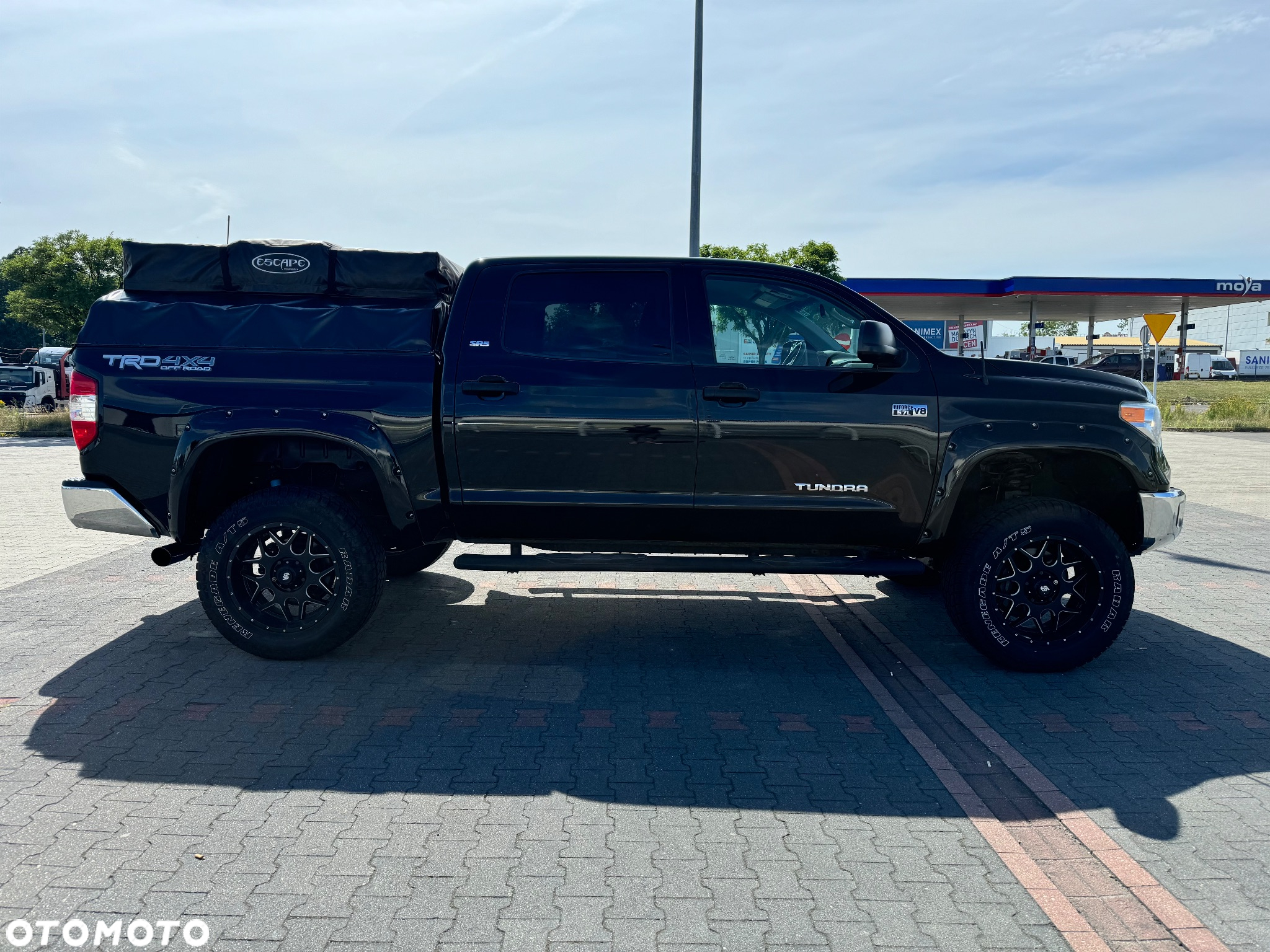 Toyota Tundra - 2