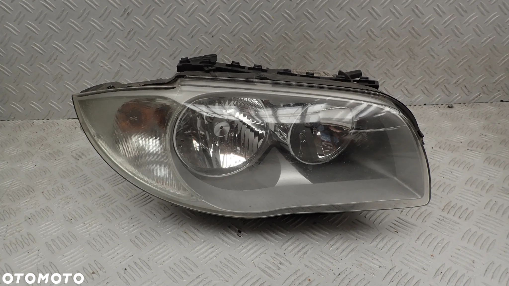 LAMPA PRAWY PRZÓD BMW 1 E81  E87 LIFT 89310921 - 1