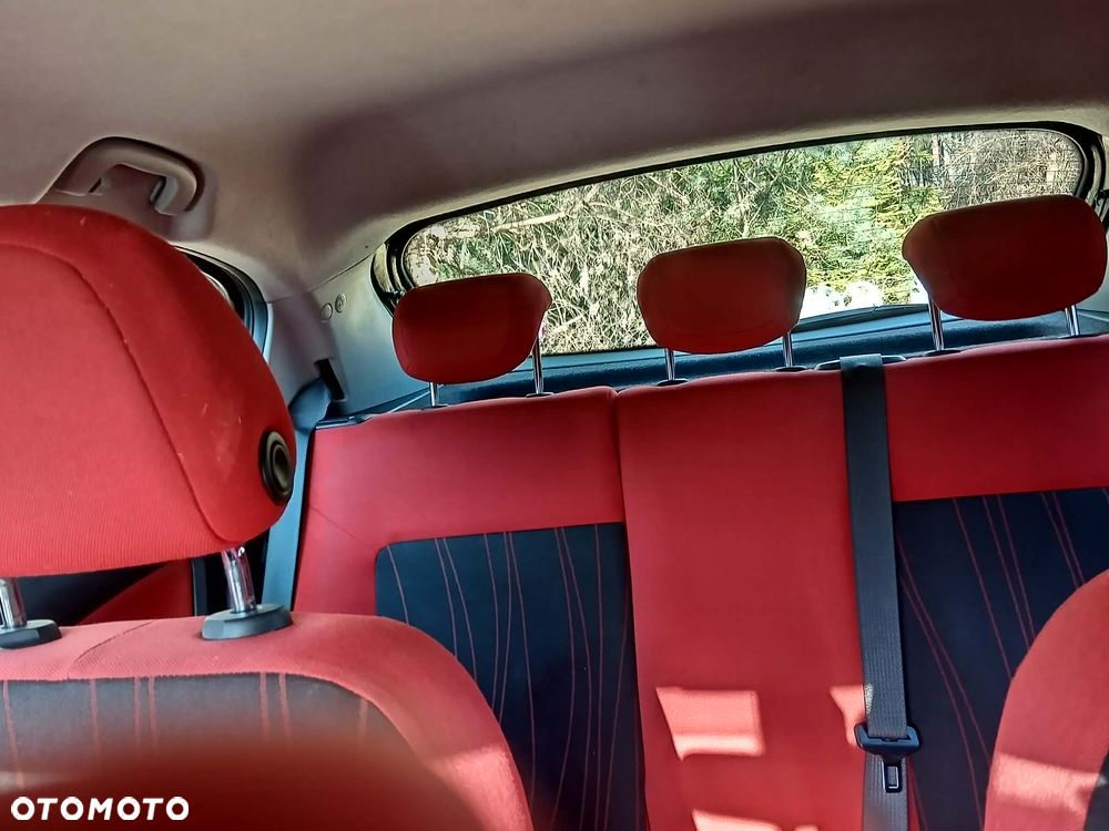 Opel Corsa 1.4 16V 111 - 18