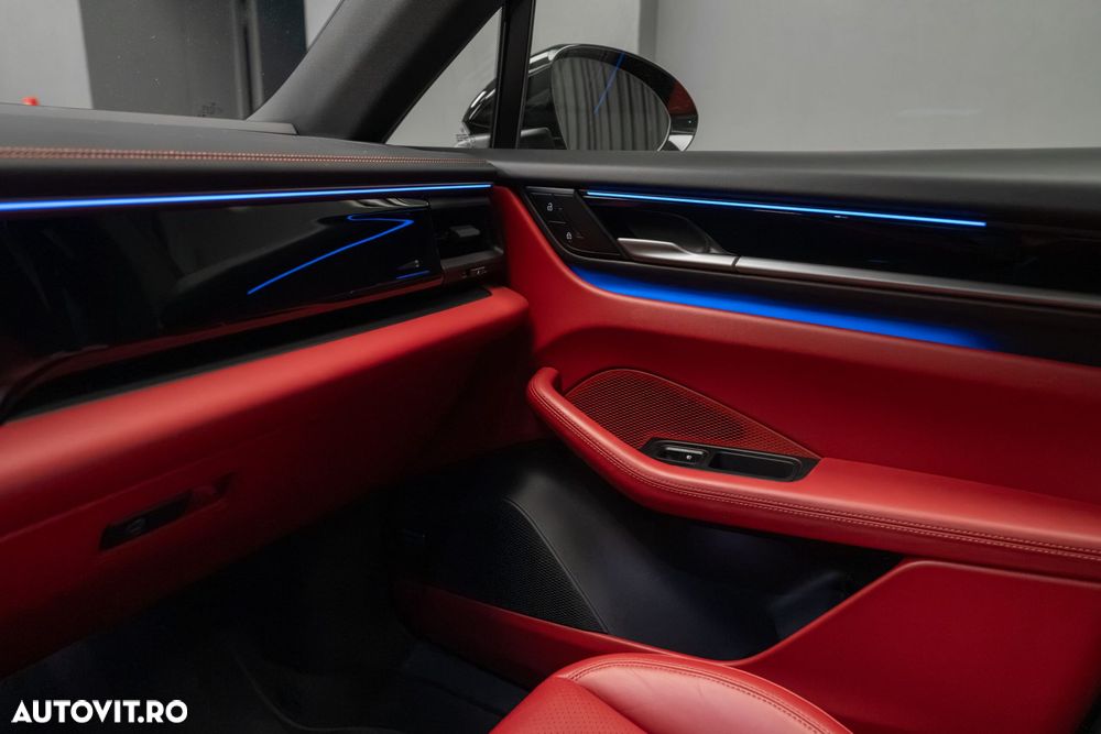 Porsche Macan - 18