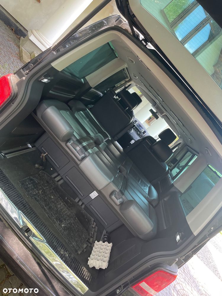 Volkswagen Multivan - 8