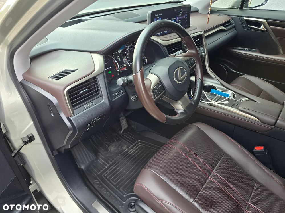 Lexus RX - 32