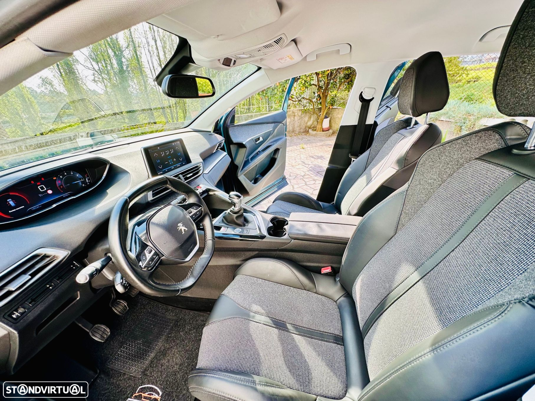 Peugeot 5008 1.2 PureTech Allure - 17