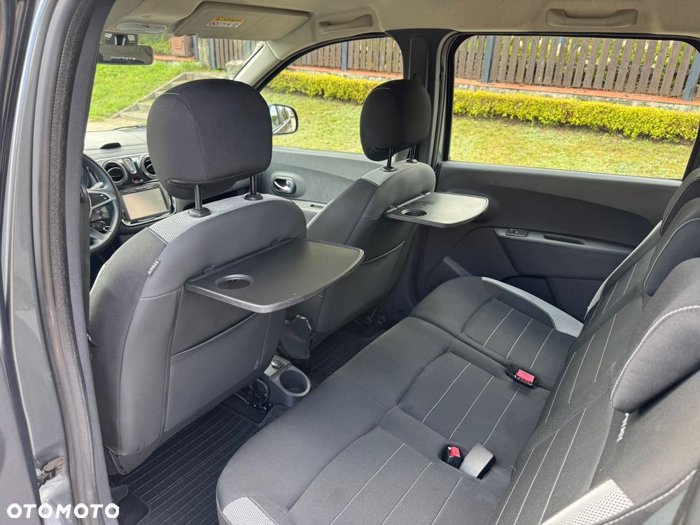 Dacia Lodgy dCi 110 Stepway Celebration - 20