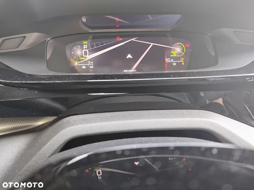 Peugeot 408 - 24