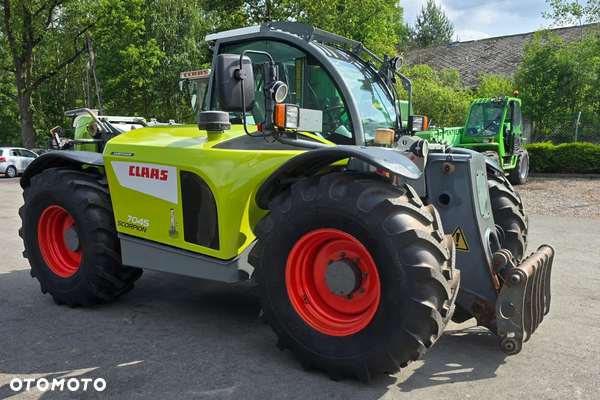 Claas Scorpion 7045 Plus   VARIPOWER