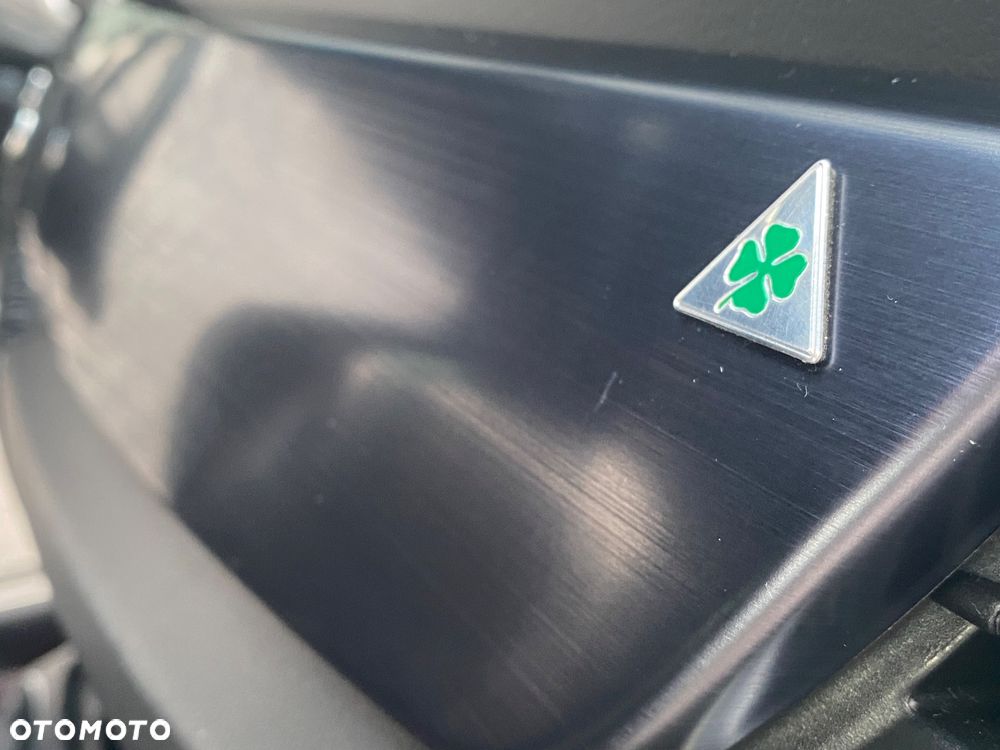 Alfa Romeo Giulietta 1750 TBi Quadrifoglio Verde - 12
