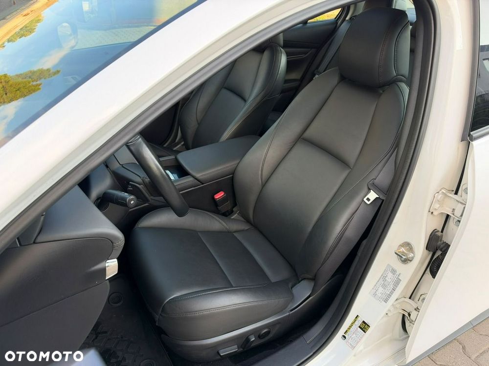 Mazda 3 - 16
