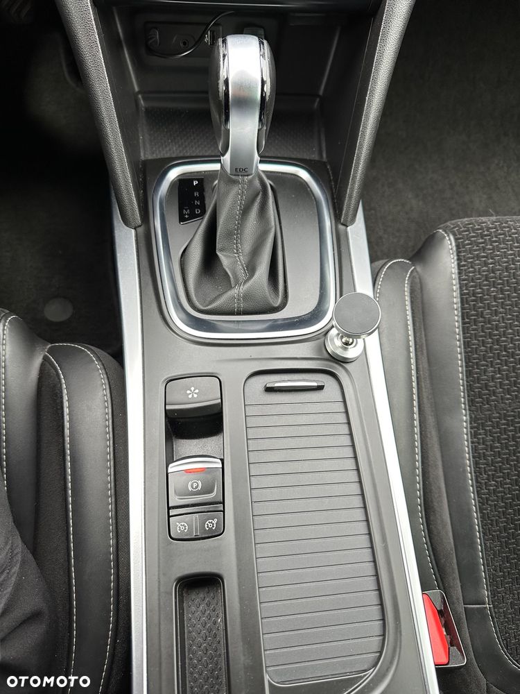 Renault Megane ENERGY dCi 110 EDC LIMITED - 32