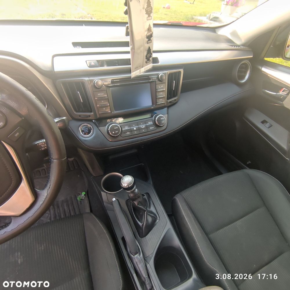 Toyota RAV4 - 6