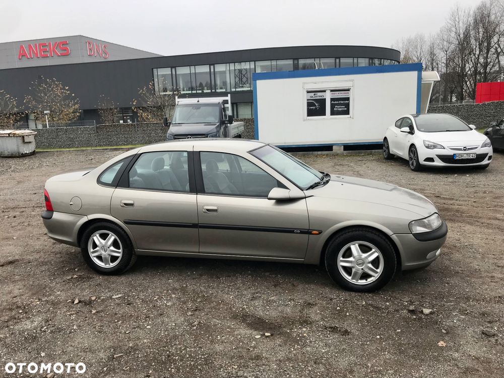 Opel Vectra 2.0 CD - 6