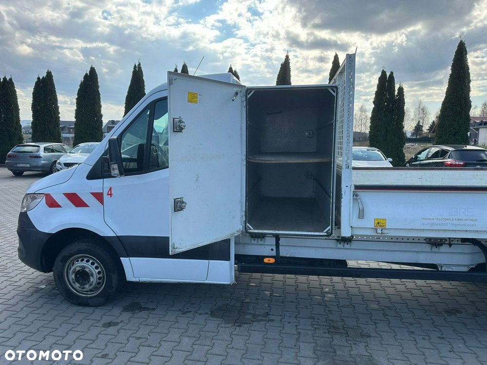 Mercedes-Benz Sprinter - 20