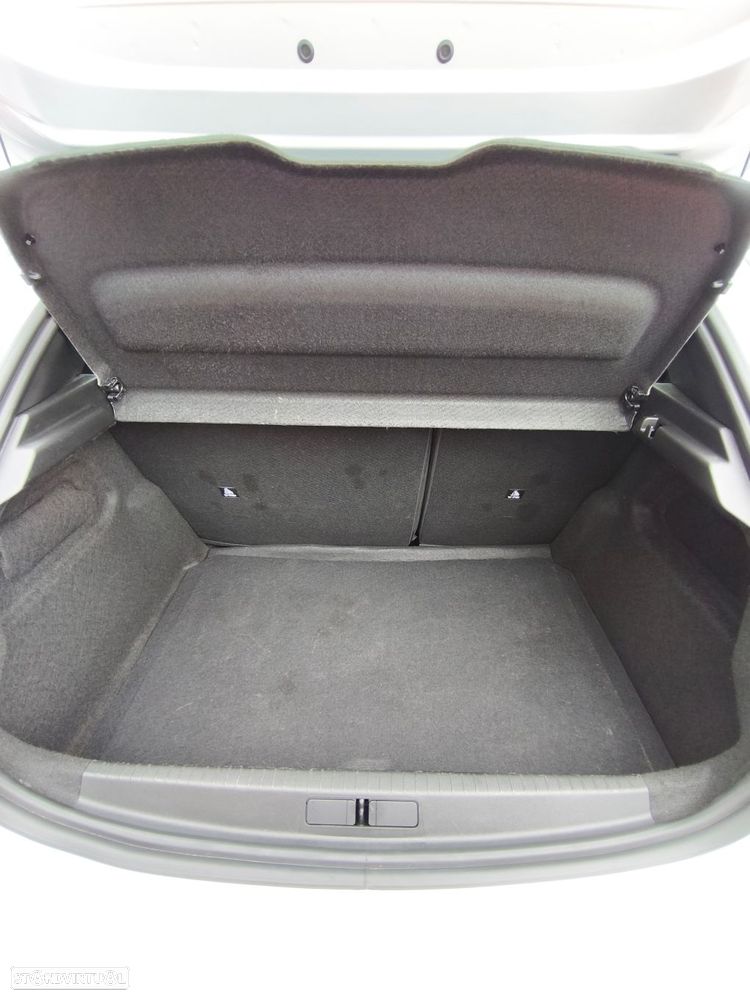 Peugeot 208 1.2 PureTech Active Pack - 22