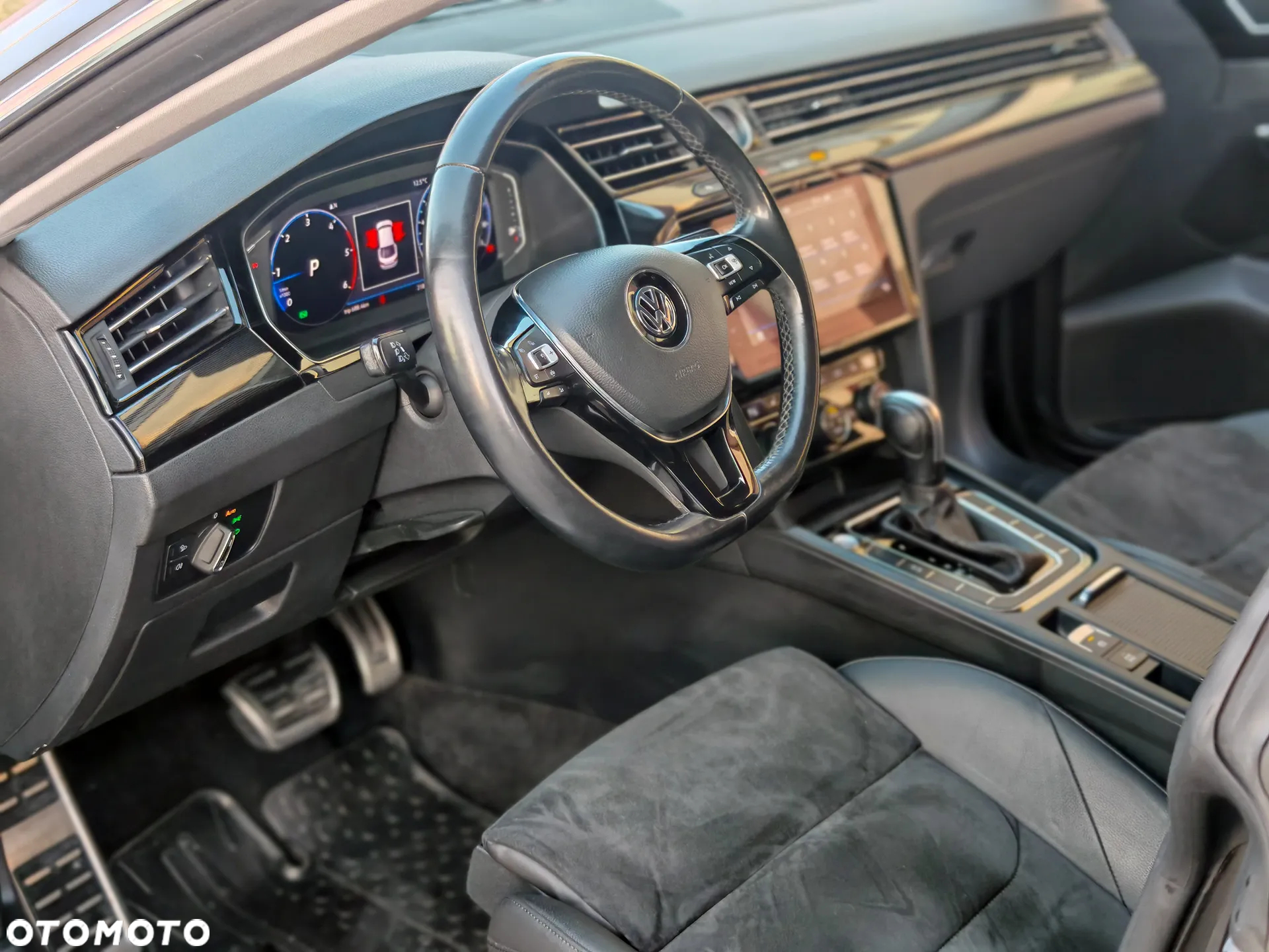 Volkswagen Arteon 2.0 TDI SCR DSG Elegance - 11