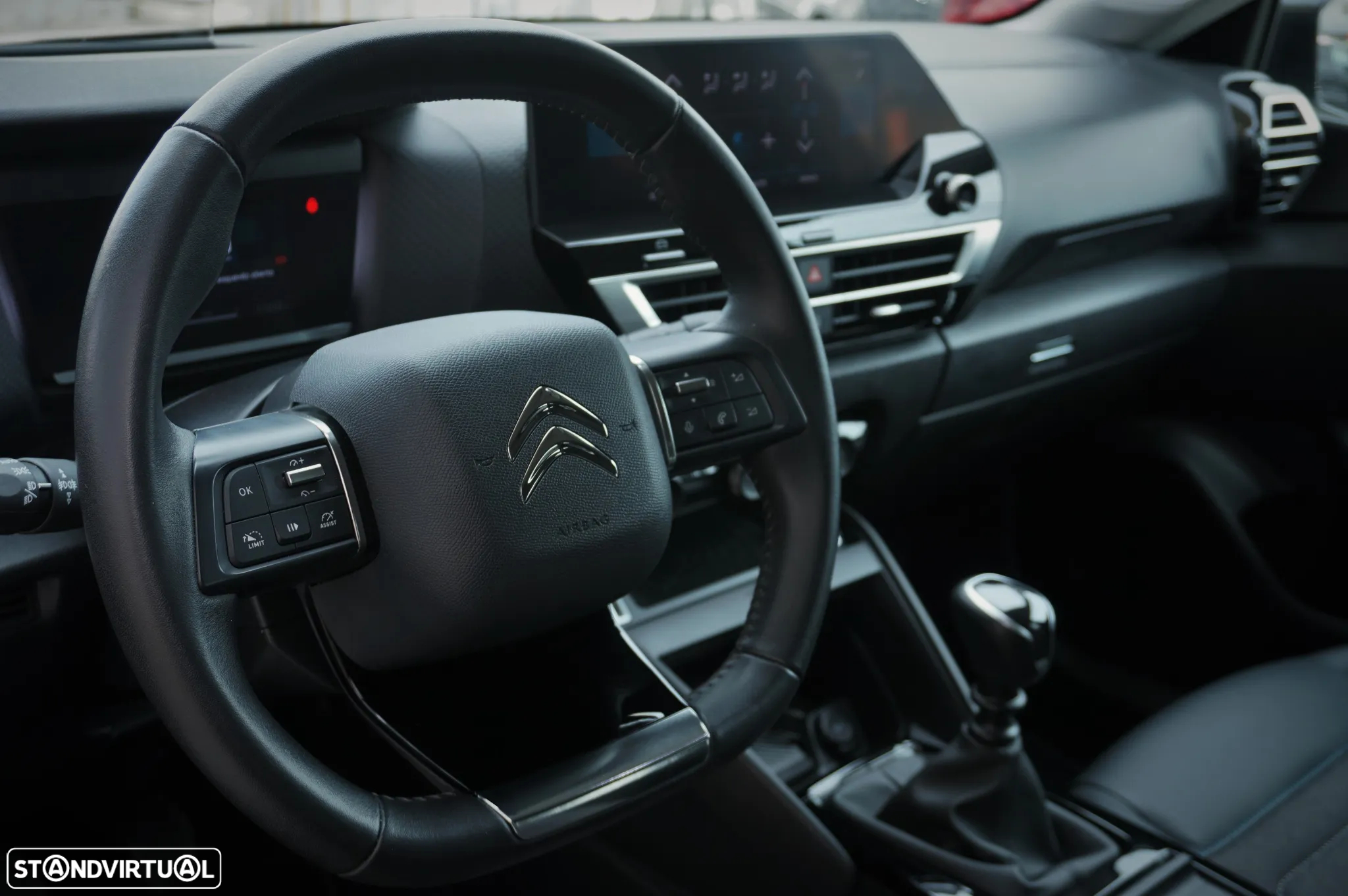 Citroën C4 PureTech 130 Stop&Start SHINE - 9