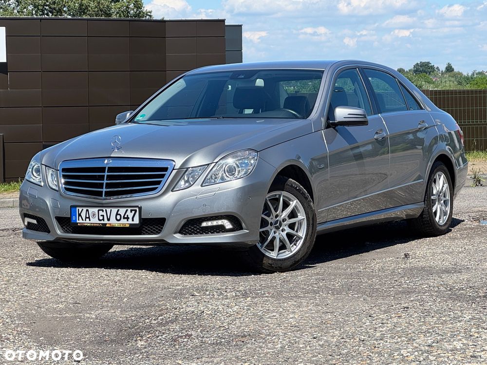 Mercedes-Benz Klasa E 250 CGI BlueEFFICIENCY Avantgarde - 10
