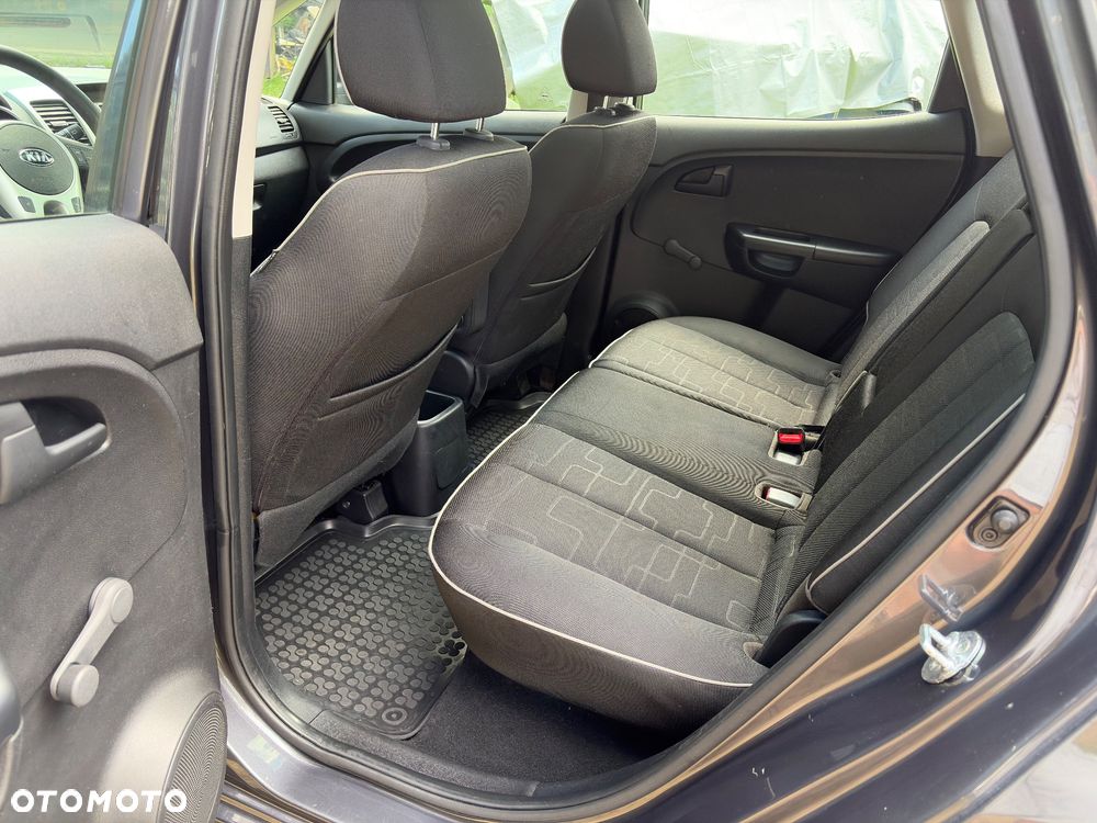 Kia Venga 1.6 L - 15