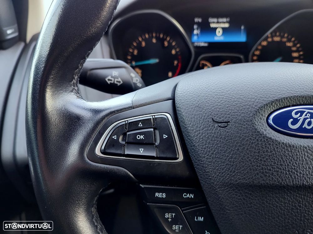 Ford Focus SW 1.0 EcoBoost Titanium - 21