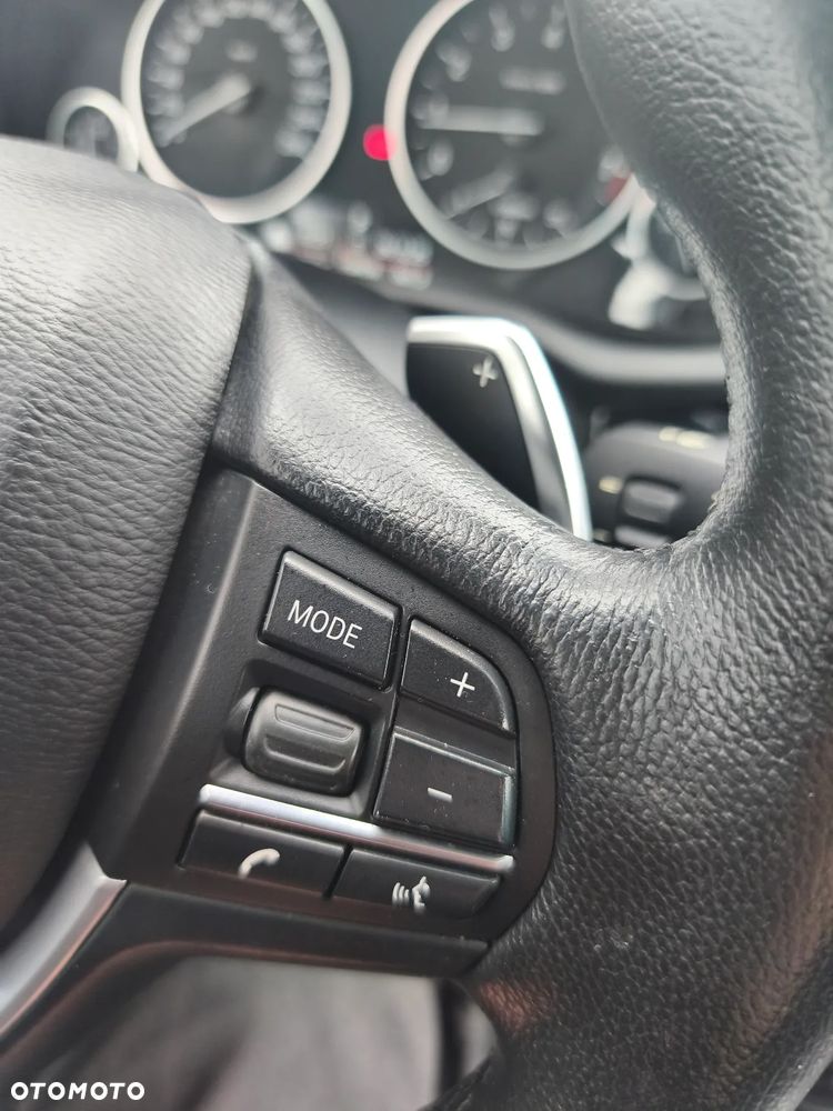 BMW X4 xDrive20i - 24