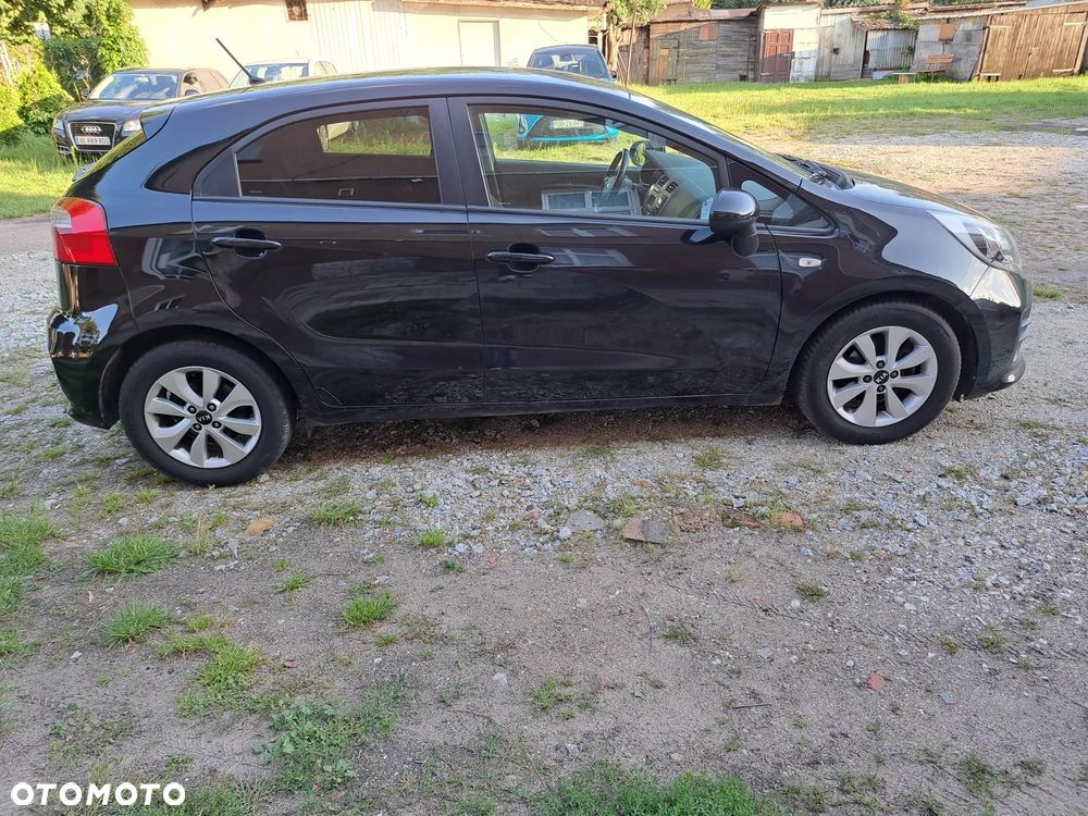 Kia Rio - 1
