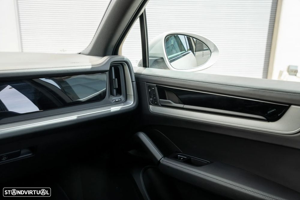 Porsche Cayenne E-Hybrid - 32