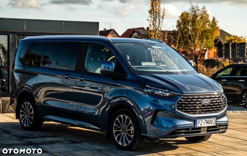 Ford Tourneo Custom - 3