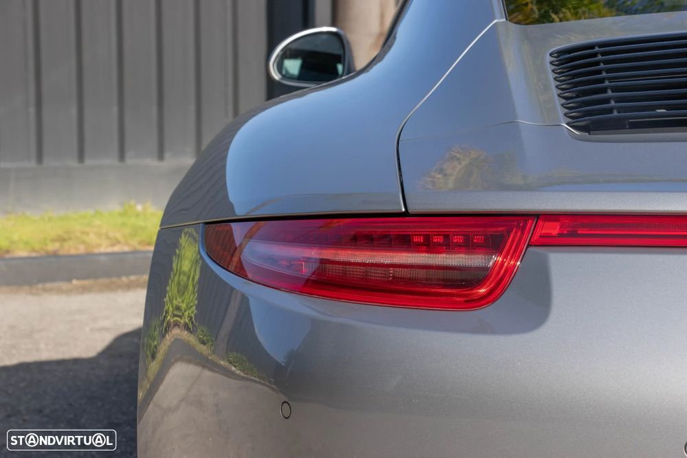 Porsche 911 (991) Carrera 4 GTS PDK - 17