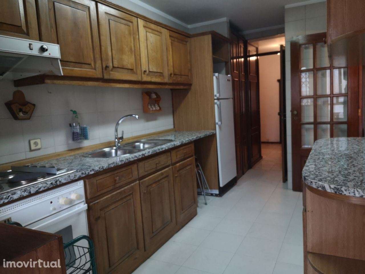 T-2 / Mobilado e Equipado / Av. República / Centro/ Gaia - Grande imagem: 3/14