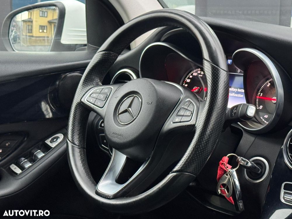 Mercedes-Benz GLC - 9