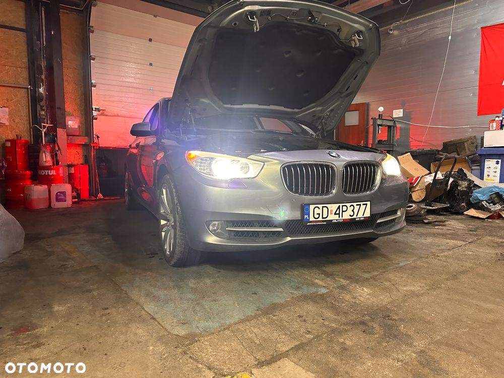 BMW 5GT 535d xDrive Tursimo Modern Line - 32