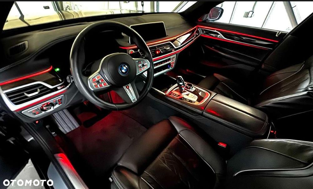 BMW Seria 7 - 11