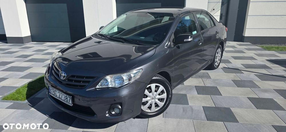 Toyota Corolla - 30