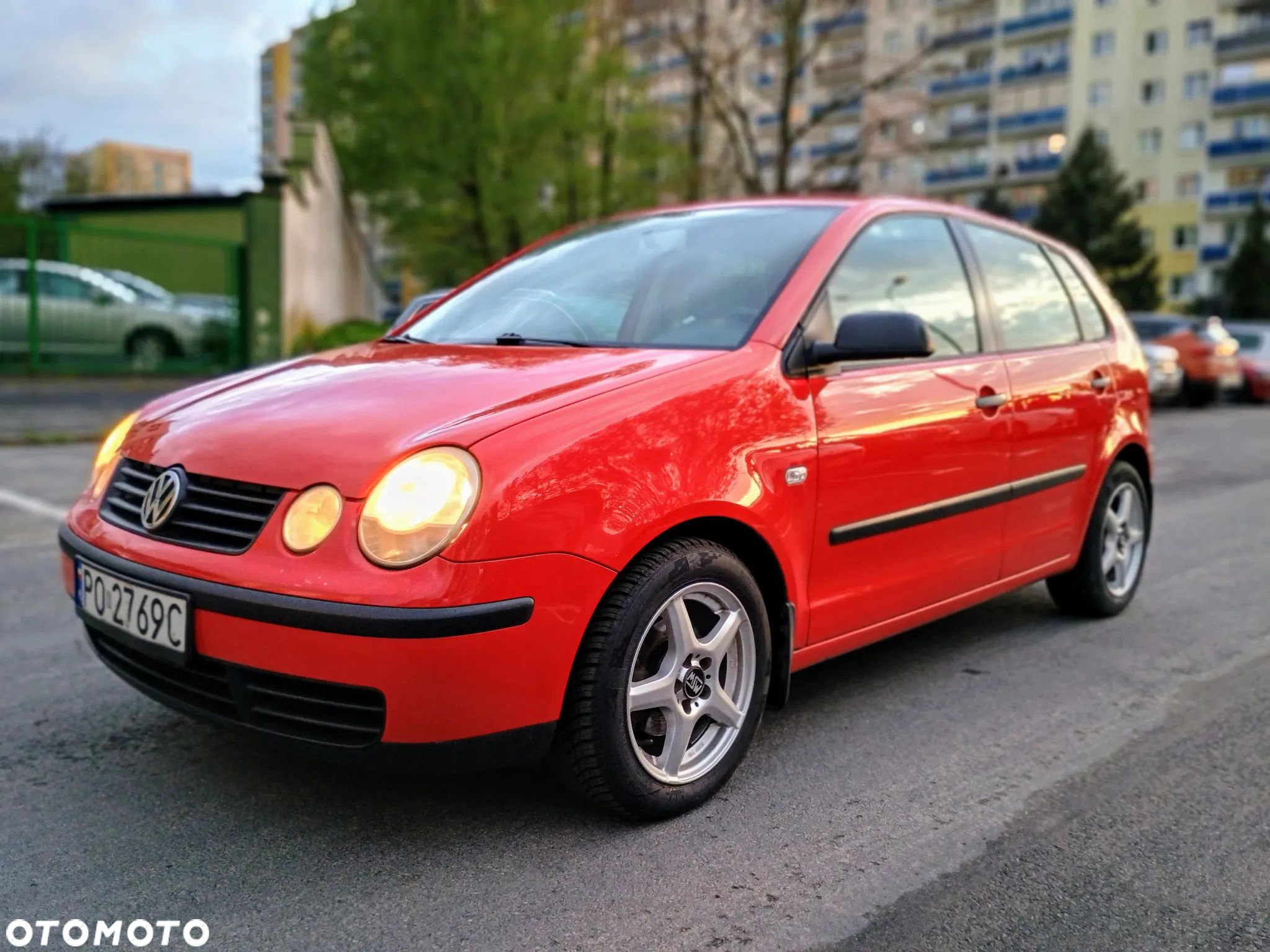 Volkswagen Polo 1.4 16V Basis - 1
