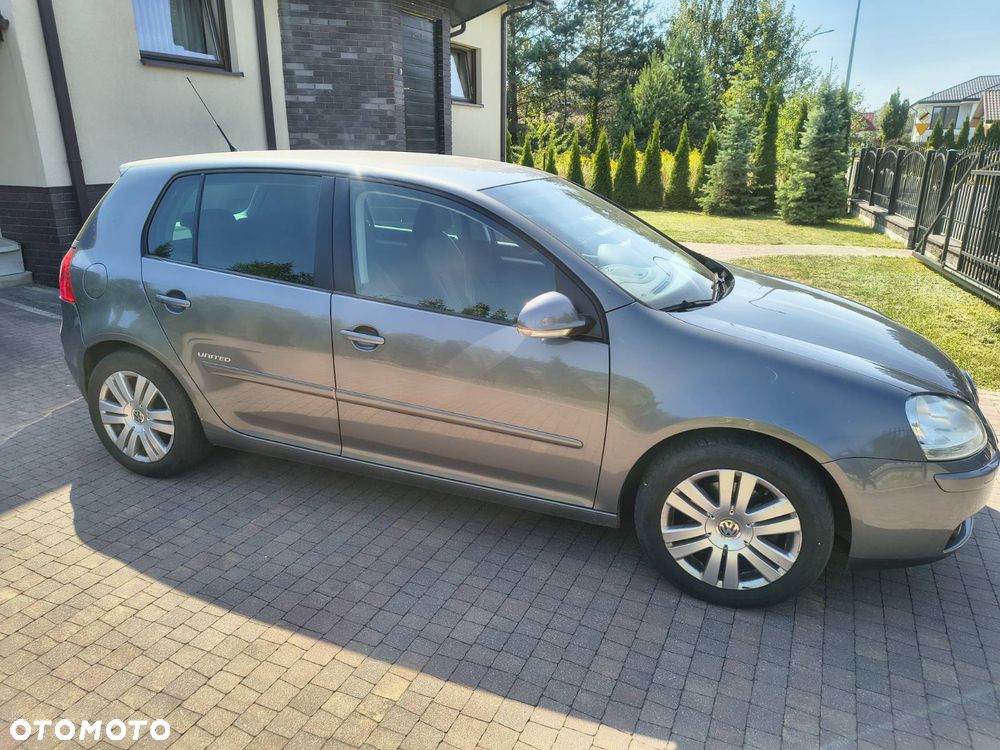 Volkswagen Golf 2.0 TDI Comfortline - 5
