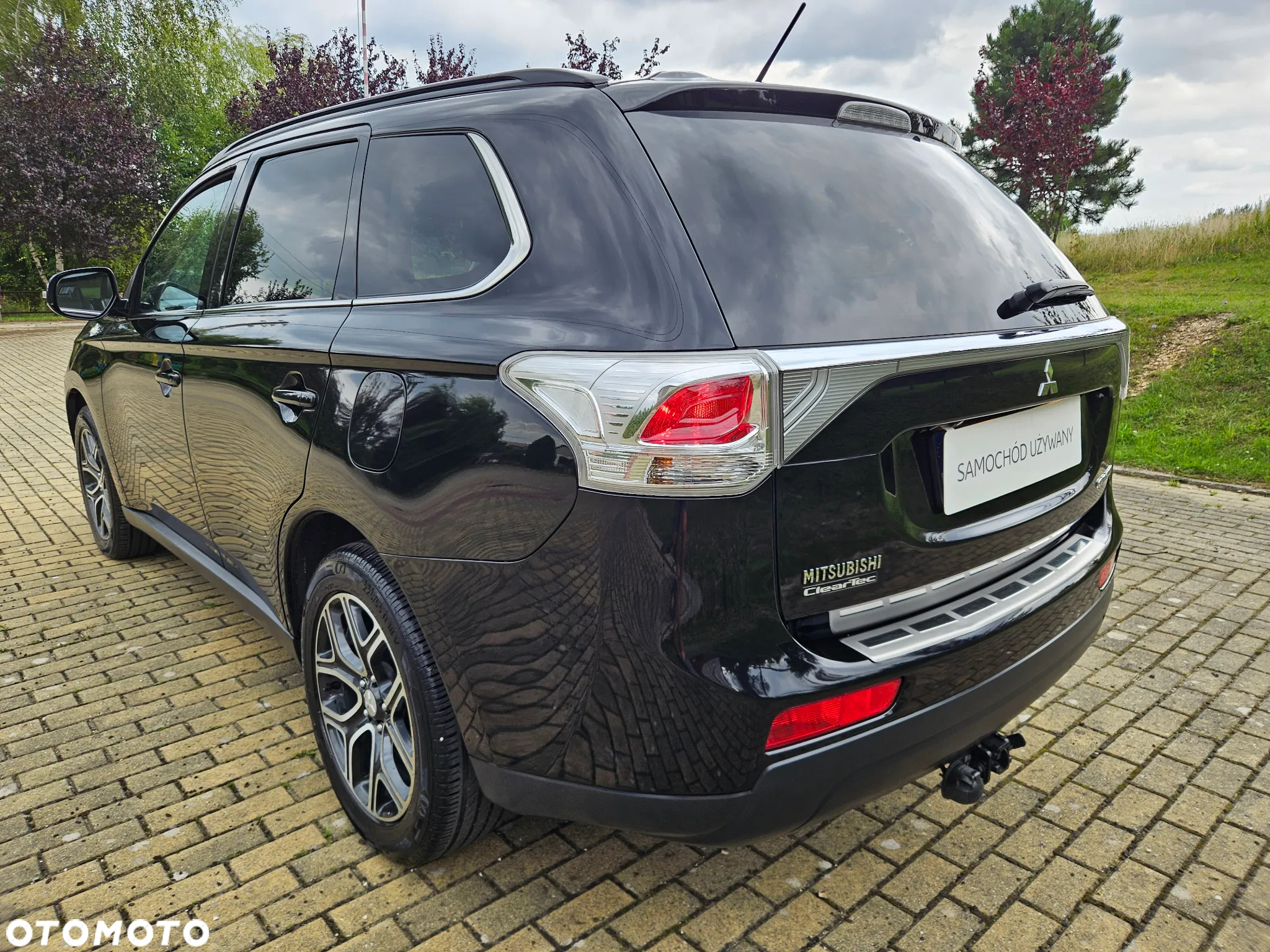 Mitsubishi Outlander 2.2 DID Intense + - 10