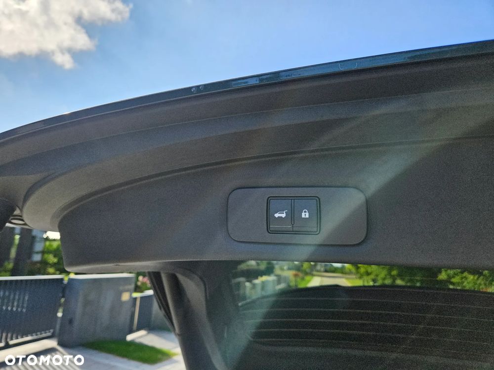 Nissan Qashqai 1.3 DIG-T MHEV Premiere Edition - 8