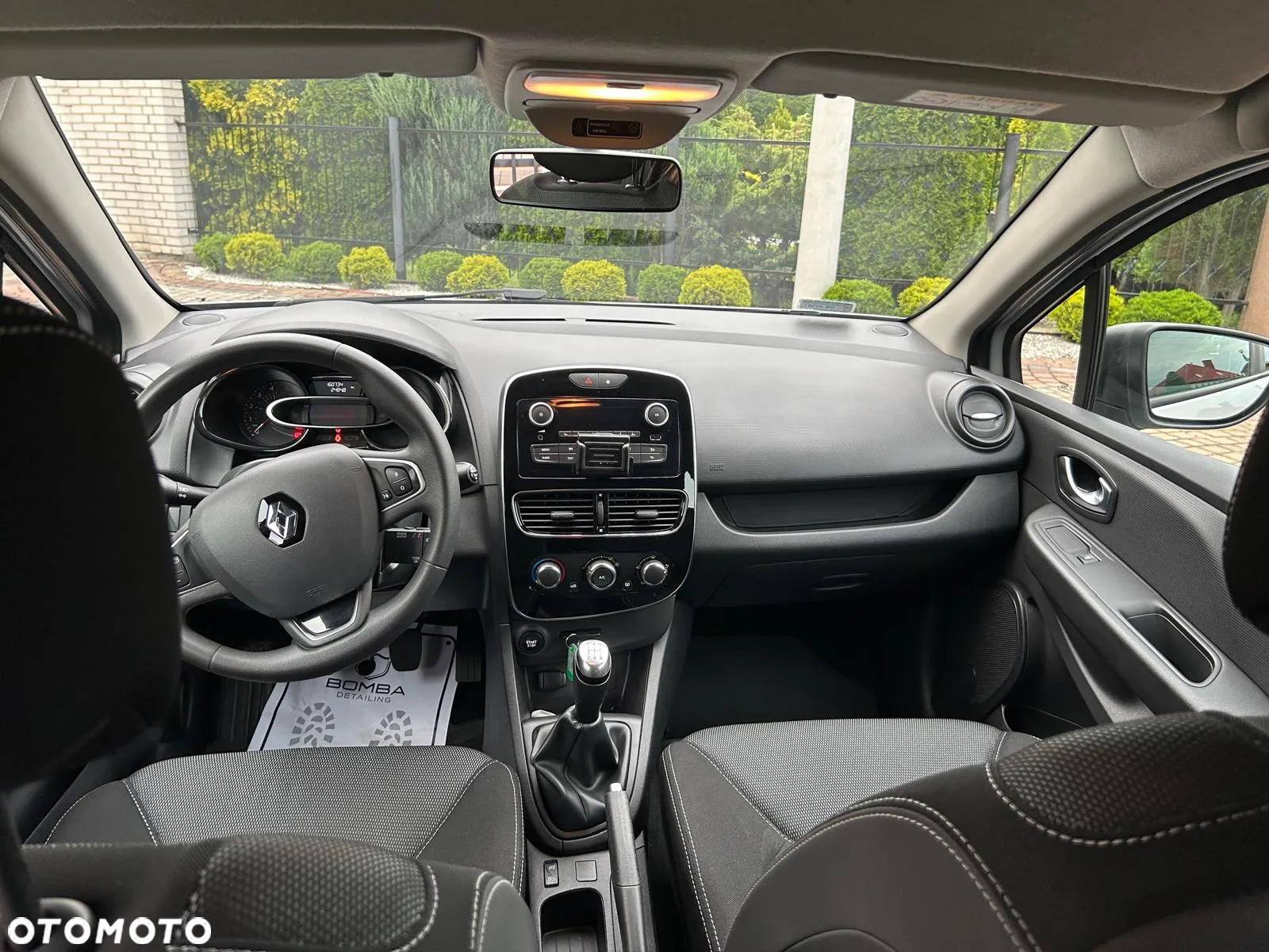 Renault Clio 1.5 dCi Energy Alize - 8