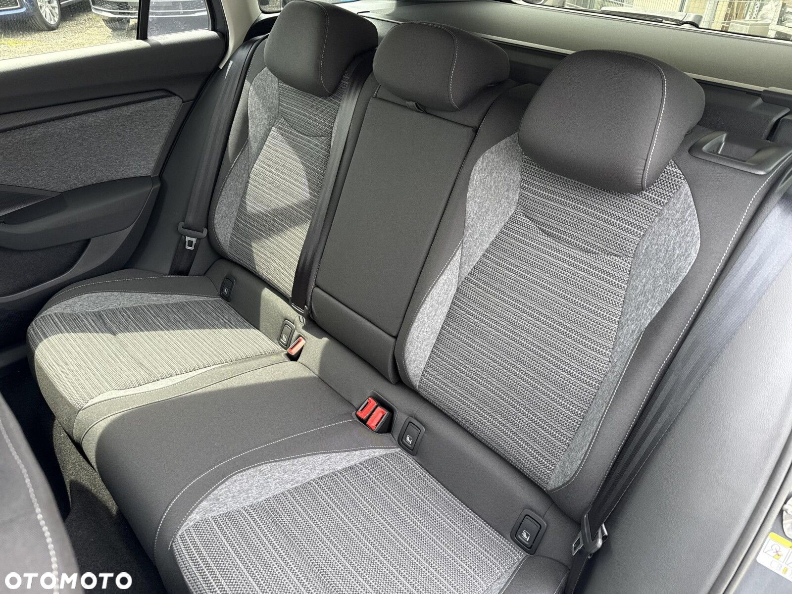 Skoda Superb 1.5 TSI mHEV Selection DSG - 31