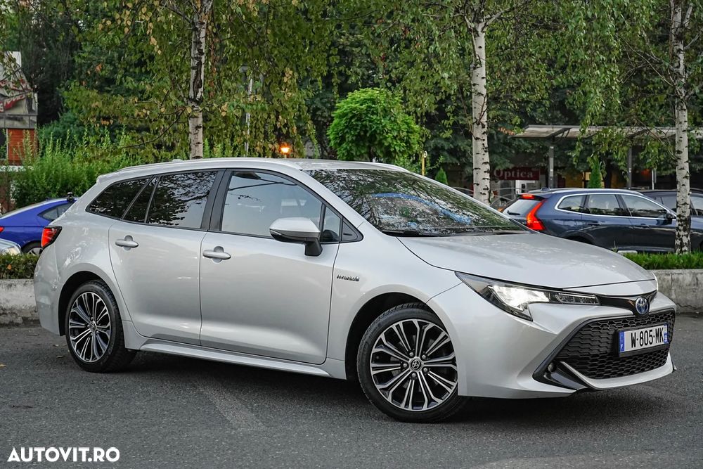 Toyota Corolla ver-2-0-hsd-exclusive - 2