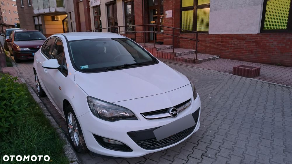 Opel Astra IV 1.6 Enjoy - 19
