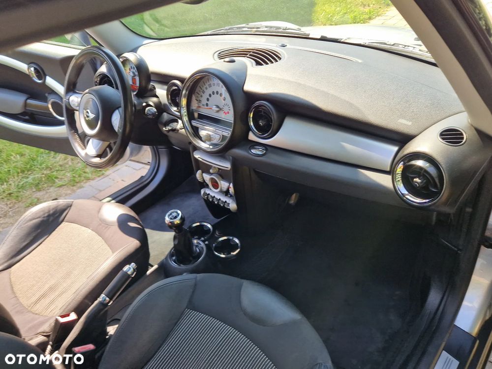 MINI Cooper 50 Camden - 25