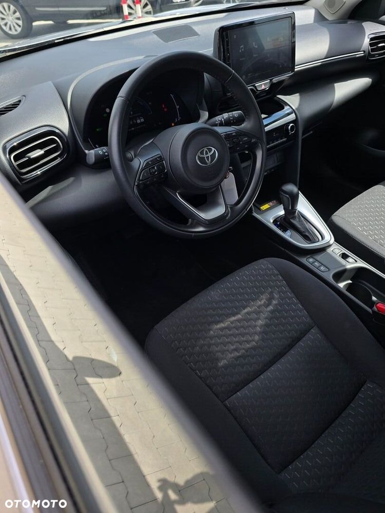 Toyota Yaris Cross Hybrid 1.5 Comfort - 23