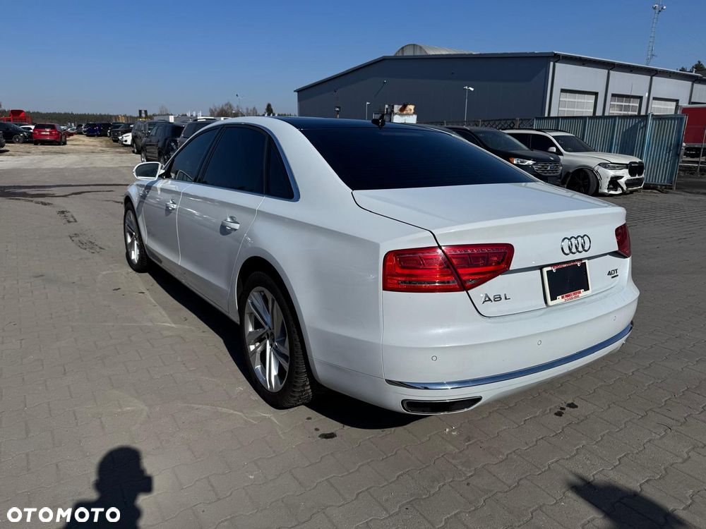 Audi A8 - 7