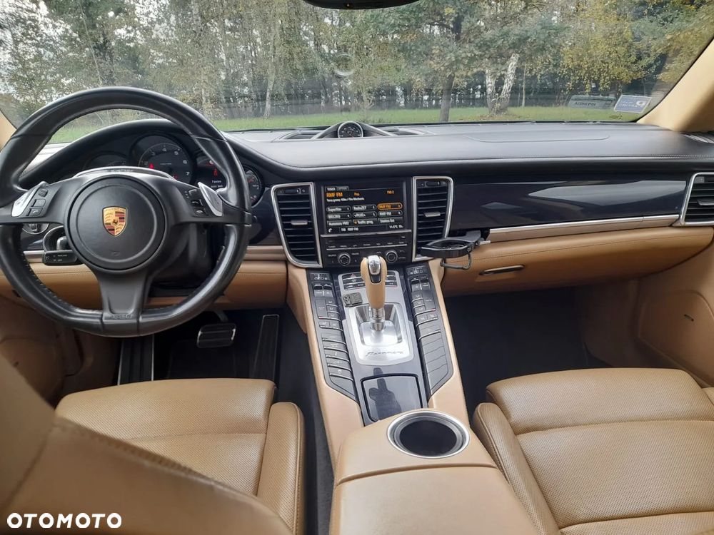 Porsche Panamera 4 - 1